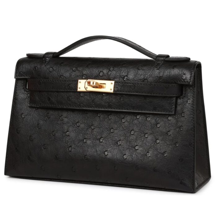 HERMÈS KELLY POCHETTE BLACK OSTRICH GOLD HARDWARE